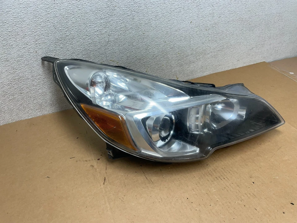 Faro halógeno derecho pasajero Subaru Legacy Outback 2013 2014 Q6629 DW Foto 3 de 4