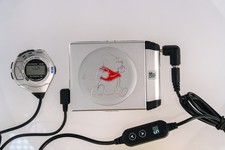 Disney Winnie the Pooh MD Player, Remote, USB-C Power DEMO / PLAYS 