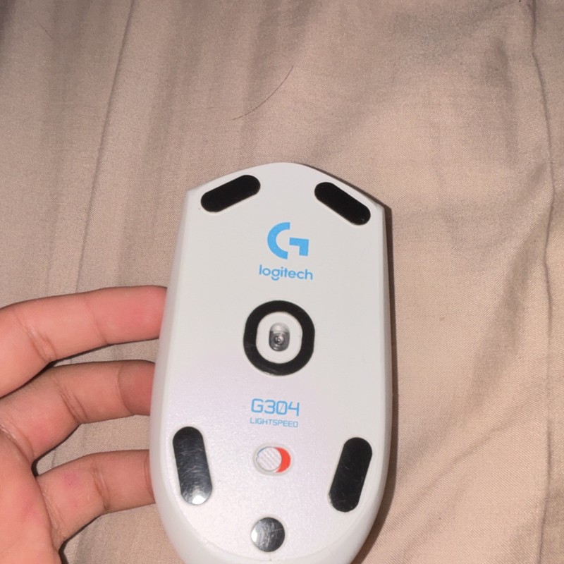 Logitech G304 LIGHTSPEED Wireless Gaming Mouse White with Scroll Wheel