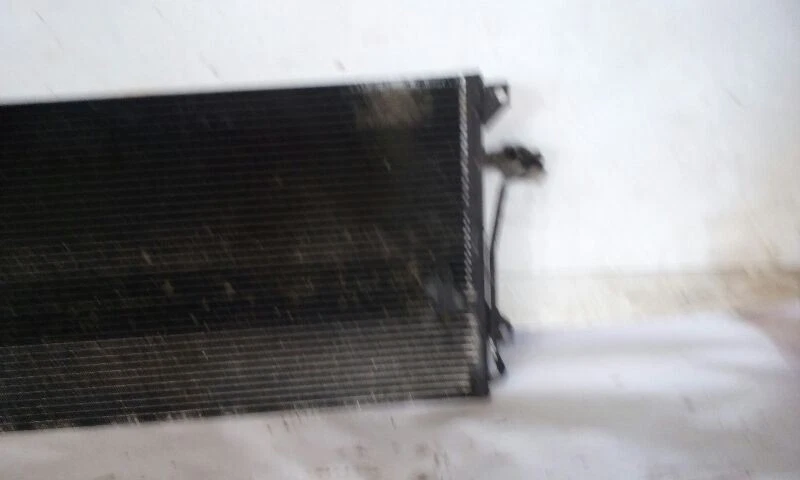 Condensador aire acondicionado audi q7 07-15 Foto 4 de 4