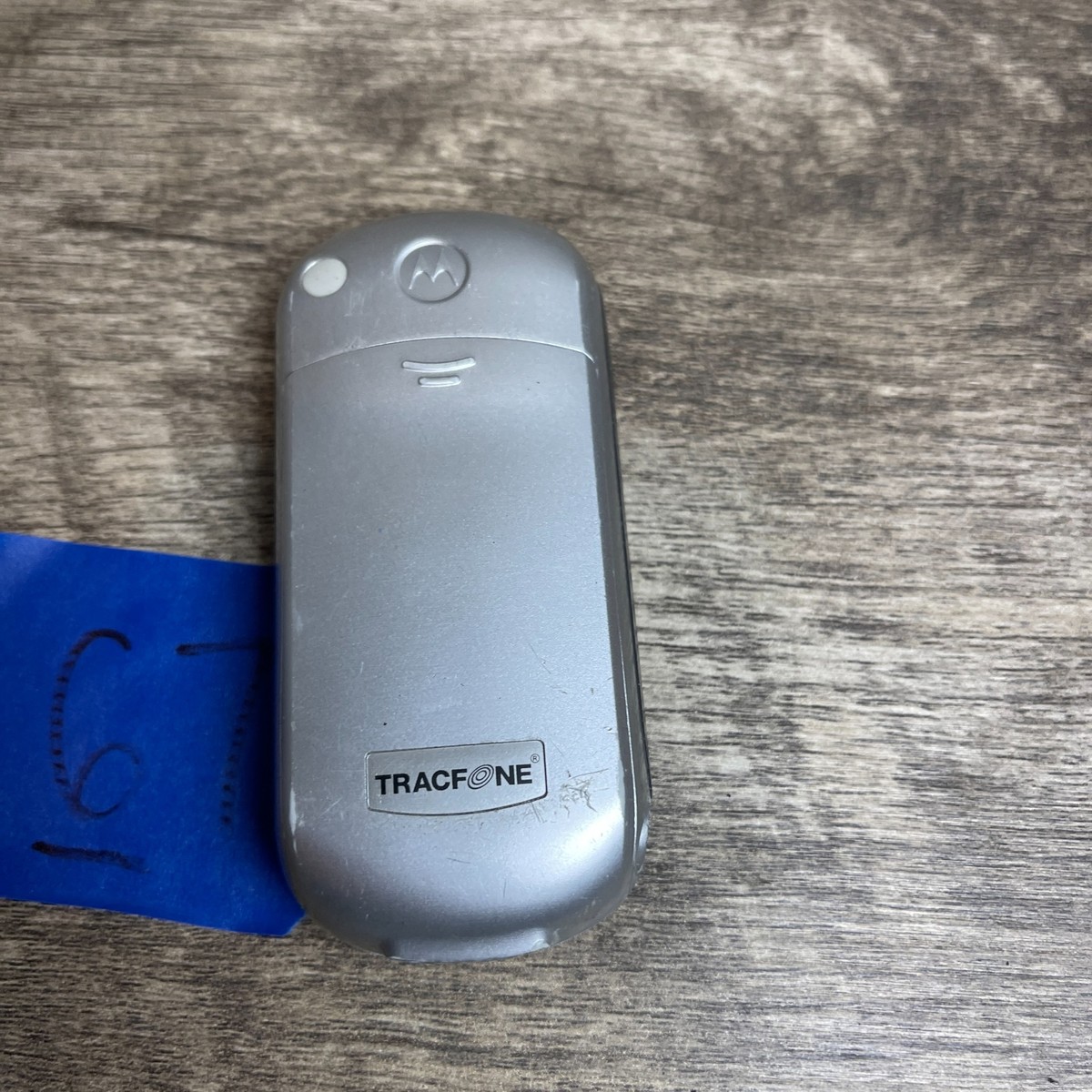 muque Vintage Telephone T (Mサイズ) Vintage Motorola Tracfone TFC139B Silver Prepaid Cell Phone