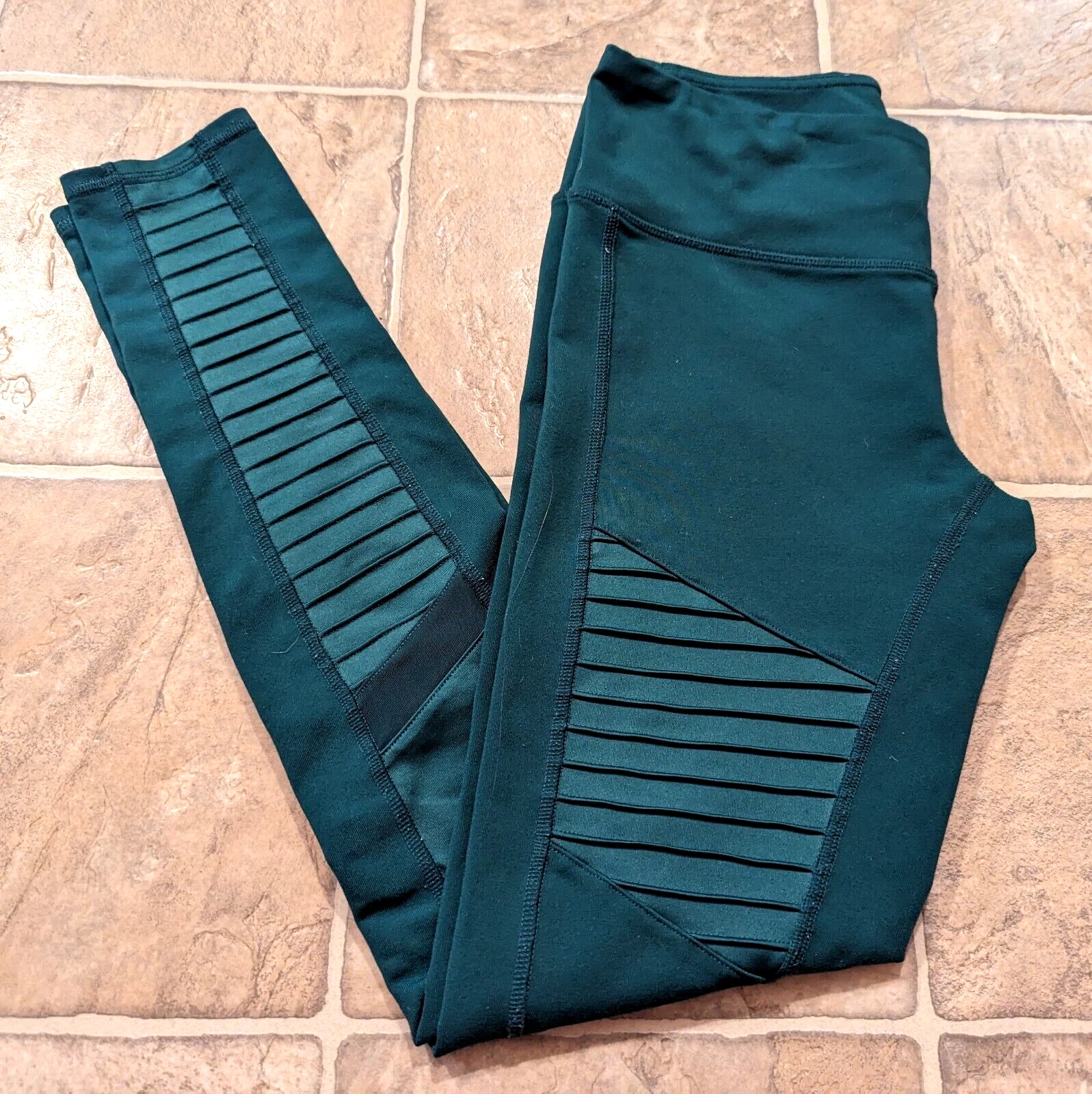 alo-yoga moto stretchy pull on compression leggings