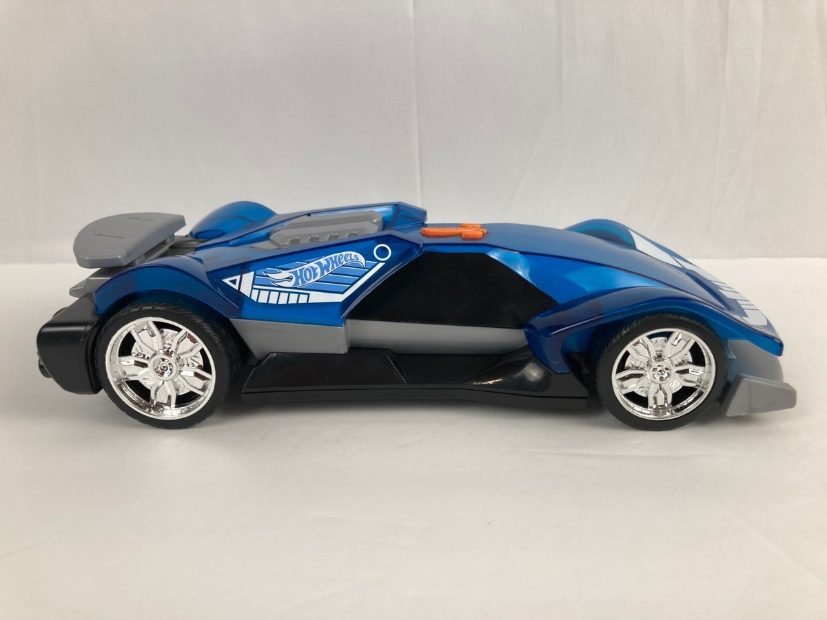 Hot Wheels Color Crashers Cyber Speeder, Motorized Toy Car