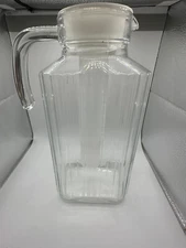 VTG Luminarc Clear Ribbed Glass Refrigerator Jar Pitcher 2 Quart W/Handle & Lid