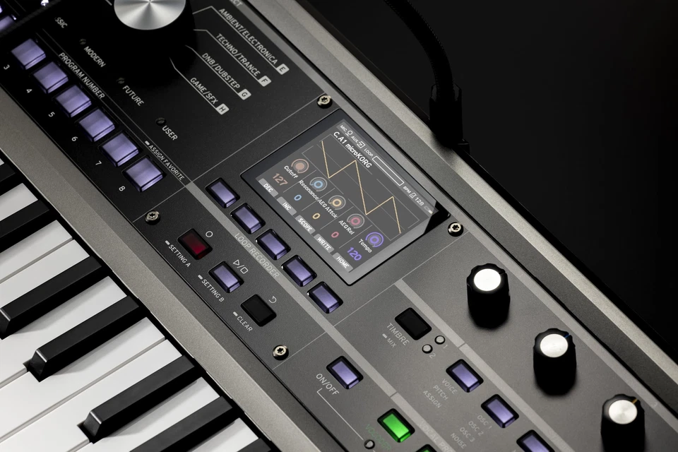 KORG microKORG2 MK-2 Analog Modeling Synthesizer Vocoder 37-keys Color Display - Image 4 of 4