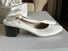 Everlane Italian Leather Day Heel In Bone sz 10 Women's Elastic Back Comfort