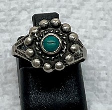 A Vintage Sterling Silver And Turquoise Zuni Ring. Size 6.5, Excellent Condition