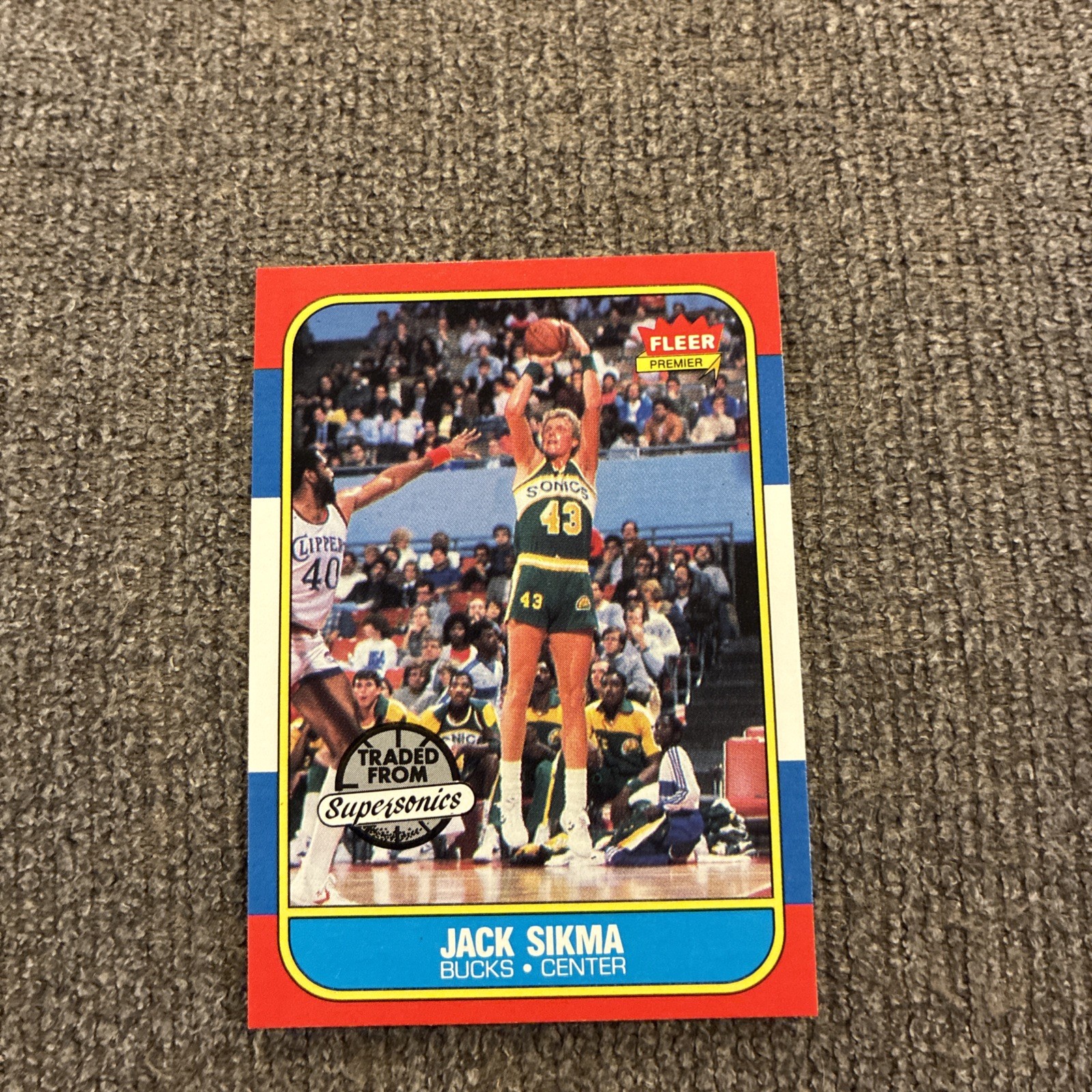 1986-87 Fleer - Jack Sikma #102 Milwaukee Bucks NBA Basketball Nm Mt Free Ship