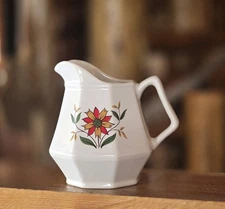 Vintage Bayberry Homer Laughlin 10 oz Creamer 4-1/4" Dover Tan Red Floral Basket