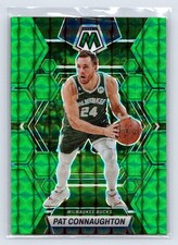2022-23 Panini Mosaic #76 Pat Connaughton Green Milwaukee Bucks