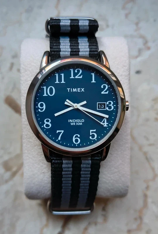 Timex Orologio Da Uomo Chicago Cronografo 45 Mm, Quadrante Blu, Cinturino In Acciaio Inox, Cassa Argentata, Impermeabile 50m - 4