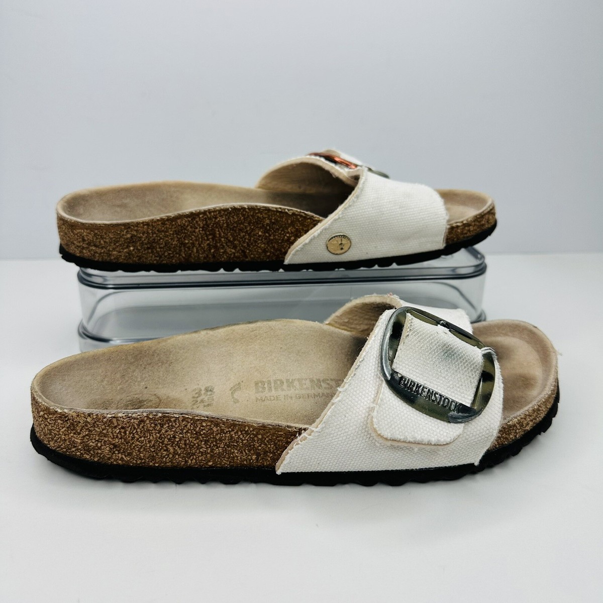 ♡新品タグ付 BIRKENSTOCK Madrid Big Buckle 38♡ Amazon.com: Birkenstock Madrid Big Buckle Almond Nubuck N 38