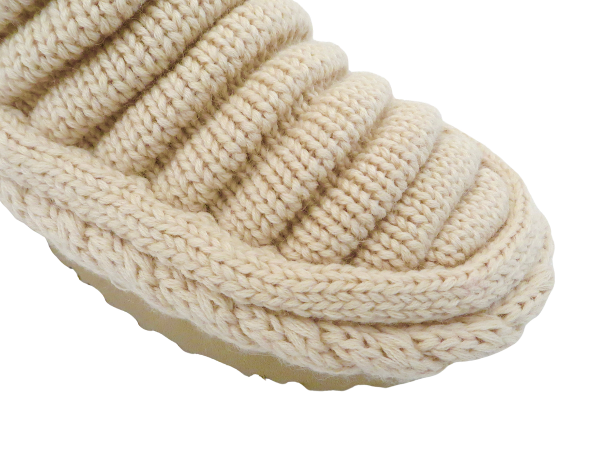 Classic Mini Chunky Knit Boot | UGG® UGG, W Classic Mini Chunky Knit Women's Ankle Boots, Black