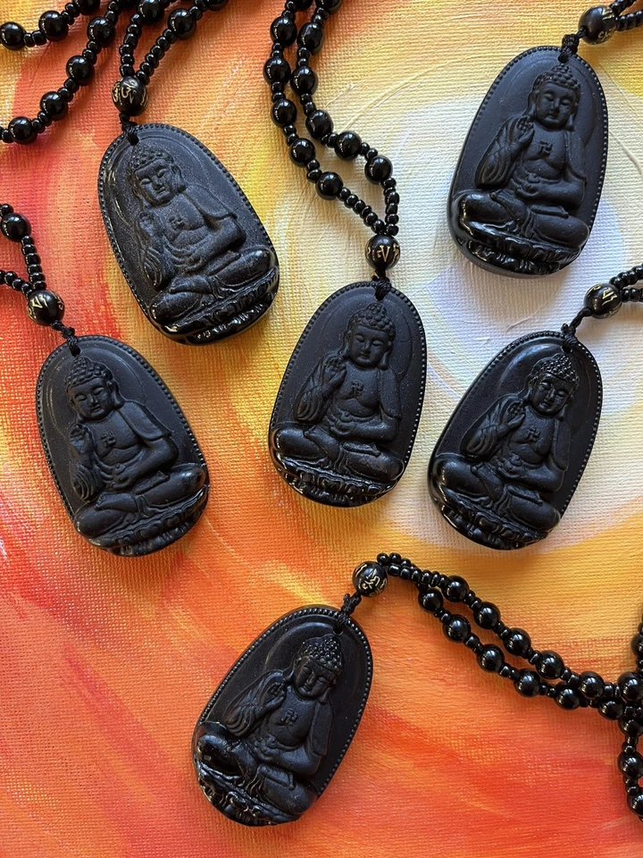 Lote de 12 piezas de trabajo al por mayor amuleto de protección sin miedo tallado a mano collar de Buda Foto 3 de 4