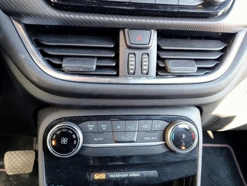 R2KB13A613AA Luce Freno Centrale per FORD PUMA ST-Line 2023 7034185 - Bild 9 von 10