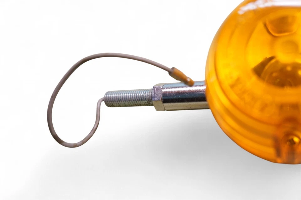 Luz intermitente delantera Kawasaki NOS NUEVA 23040-020 H1 W1 W2 A1 A7 *2877A Foto 3 de 4