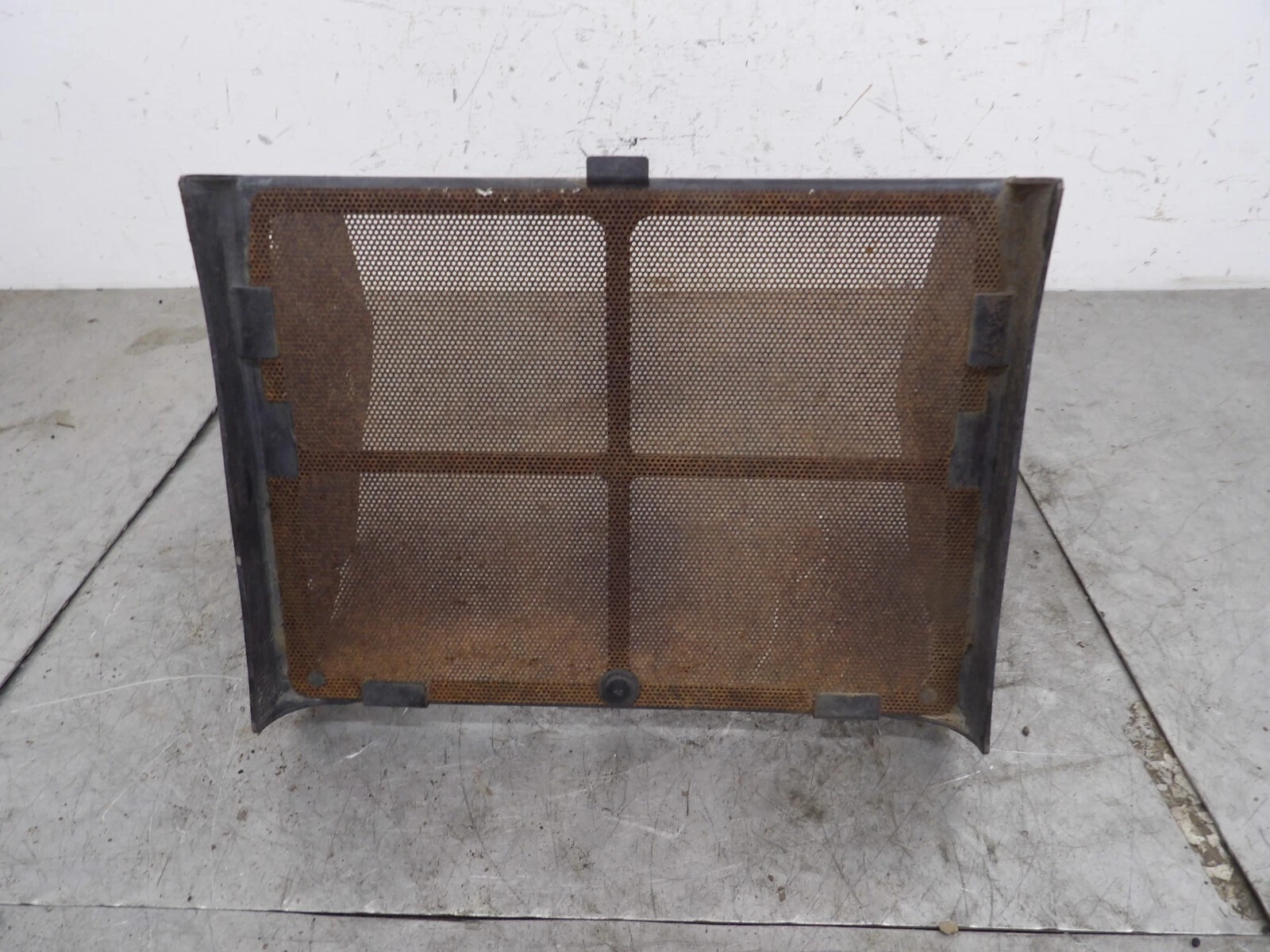 2001 Honda Foreman Rubicon 500 Raditor Grill Cover 19033-HN2-000