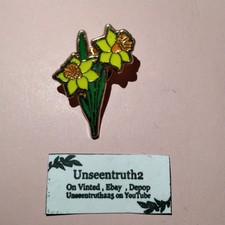 Daffodil's Flower Enamel Lapel Pin Badge Brooch Gift Jewellery