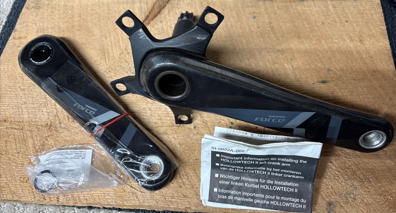SRAM FORCE 1 Hollowtech II Carbon Crankset, GXP Spindle, 172.5 Gravel Cyclocross