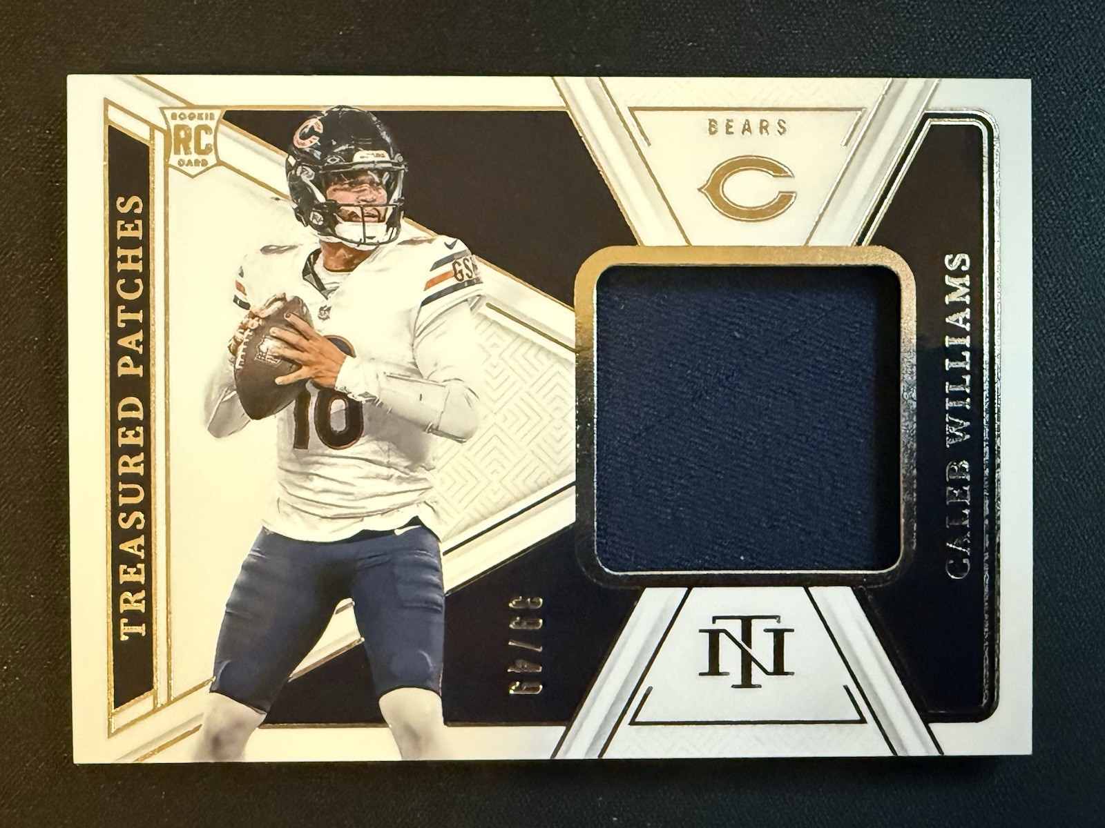 2024 National Treasures Caleb Williams Treasured Patches /49 RC