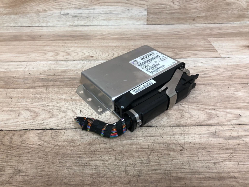 奥迪 RS6 原始设备制造商前 BOSCH 变速器控制模块 TCU 计算机 4.2L 2003-2004 — 第 3/4 张图片