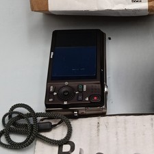 Nikon COOLPIX S6200 16.0MP Digital Camera 10x Optical Zoom Face Detection Silver