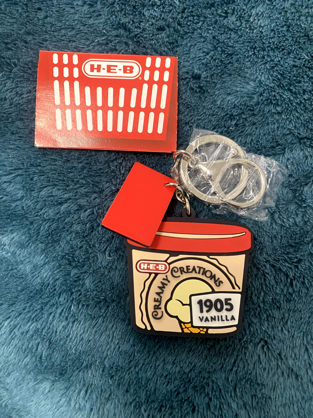 HEB Brand Shop Mystery Key Chain Box Creamy Creations Ice Cream NOT IN STORES