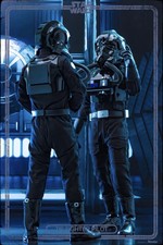 IN STOCK New Hot Toys MMS798 Star Wars IV - A New Hope Tie Fighter Pilot 1/6