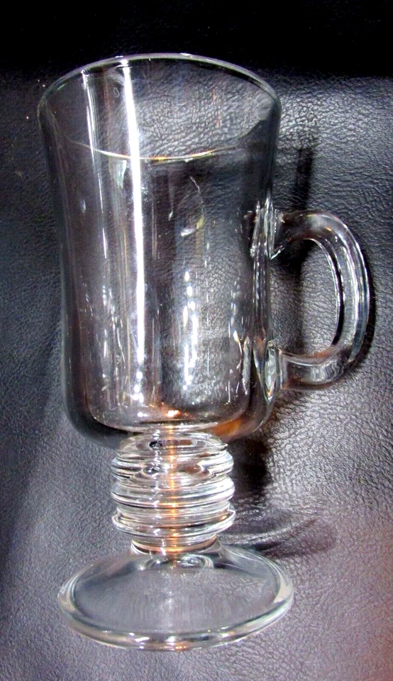 Taza de café irlandesa de chocolate caliente pedestal vintage de vidrio Libbey transparente pesado de 6" de alto Foto 3 de 4