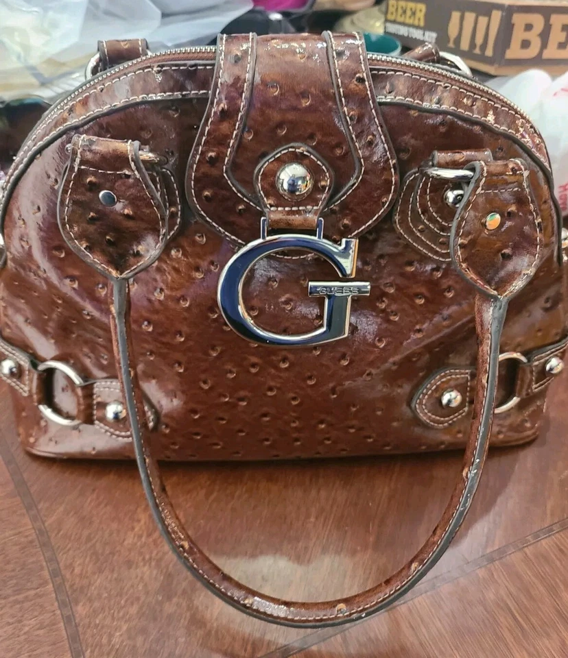 Bolso de Hombro Vintage Guess Y2K Marrón Cocodrilo Repujado Plata Logo/Tachonado
