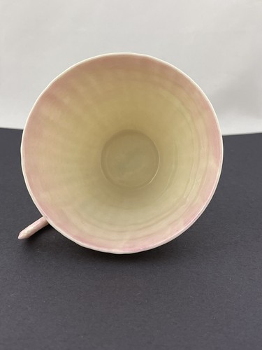 BELLEEK LIMPET PINK FLAT CUP – MINT - Picture 5 of 14