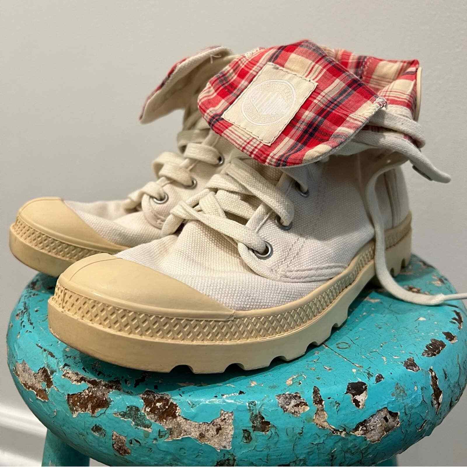 SAOLA Sneakers PALLADIUM Cream foderate con suola con lacci e suola ad ansa taglia 7