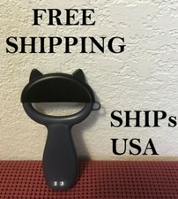 TWO (2) Fruit Veggie Peelers CAT PATTERN Stainless Steel Potato Carrot Scraper