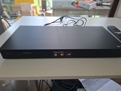 LG UBK90 UHD Blu-ray Player - Schwarz #47