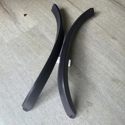 MK1.5 U.S. VW Tiguan Fender Flares OEM (front bumper left and right pieces)