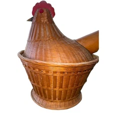 Vintage 1960’s Wicker Chicken Basket Bamboo Splints with Lid China 11 Inches