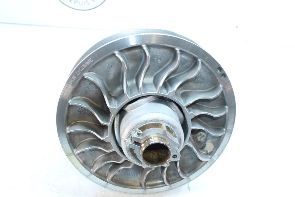 19-24 SKI-DOO MXZ X 850 E-TEC 137 OEM CONJUNTO DE EMBRAGUE ACCIONADO SECUNDARIO 417127595 Foto 4 de 4