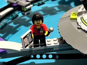 Lego 7065 Alien Conquest Mothership 100% Complete w/ Figs & Manual, sound bric