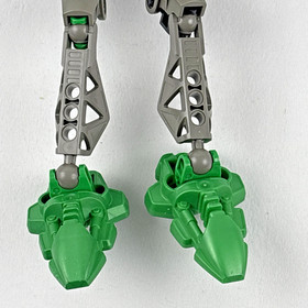 Lego Bionicle Rahkshi Lerahk (8589) with Kraata and Instructions Read