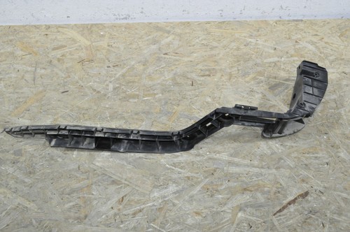 VW Passat B7  Heckstoßstange Halterung Links 3AE807393A