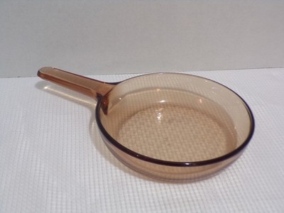 Vision Ware 7'' Small Vision Corning Ware Amber with Waffle Bottom no Lid