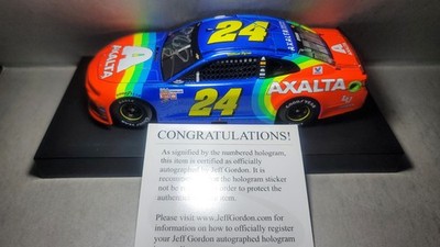 William Byron #24 Axalta Rainbow Darlington Jeff Gordon Throwback 2018 Dual Auto