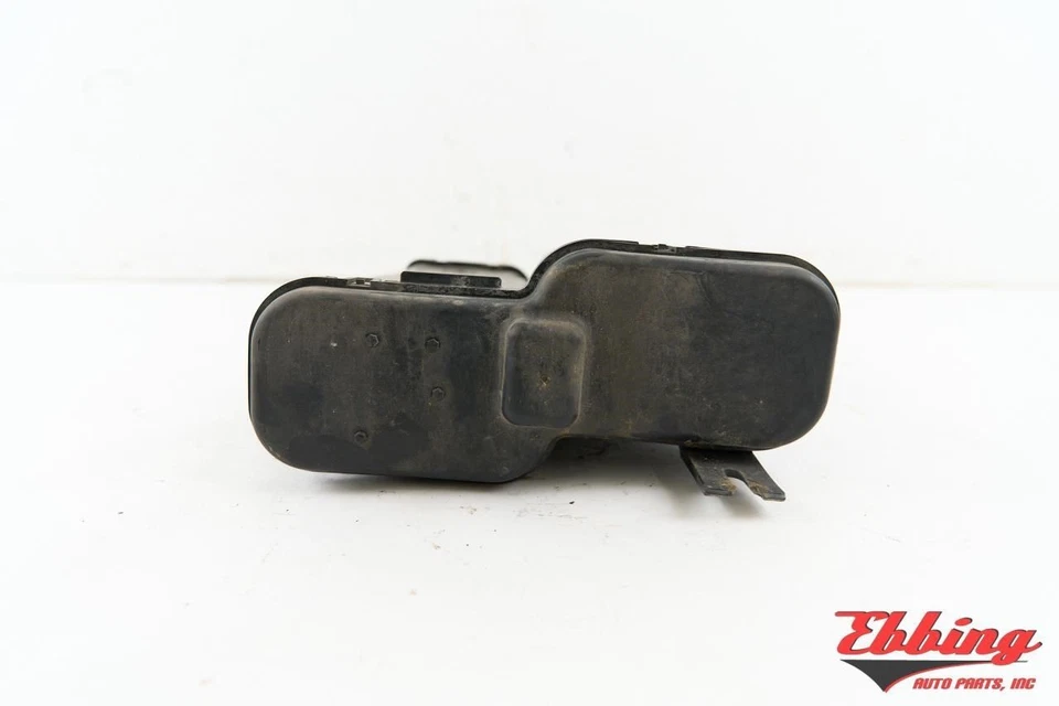 Bote de vapor de combustible 3,6 L AT AWD ID: 25841159 para Cadillac SRX 2005-2009 680672 Foto 3 de 4