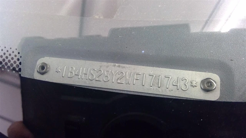 Used Rear Right Door Assembly Rear Side fits: 1998 Dodge Durango R. privacy tint Foto 4 de 4