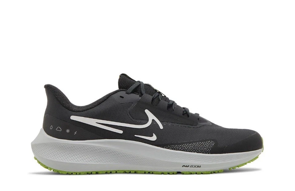 Nike Air Zoom Pegasus 39 Shield 'Black Dark Smoke Grey' DO7625-002 Men's size 7 - Image 3 of 4