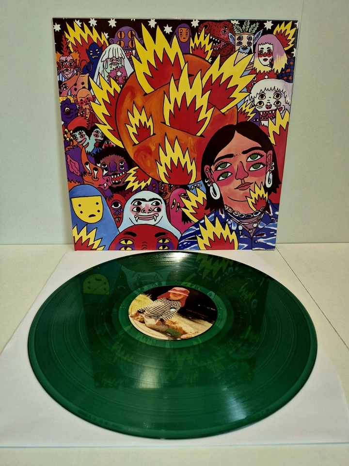 Benee - Fire On Mars / Stella & Steve Green Vinyl Record Indie R'n'B 2020 - Image 4 of 4