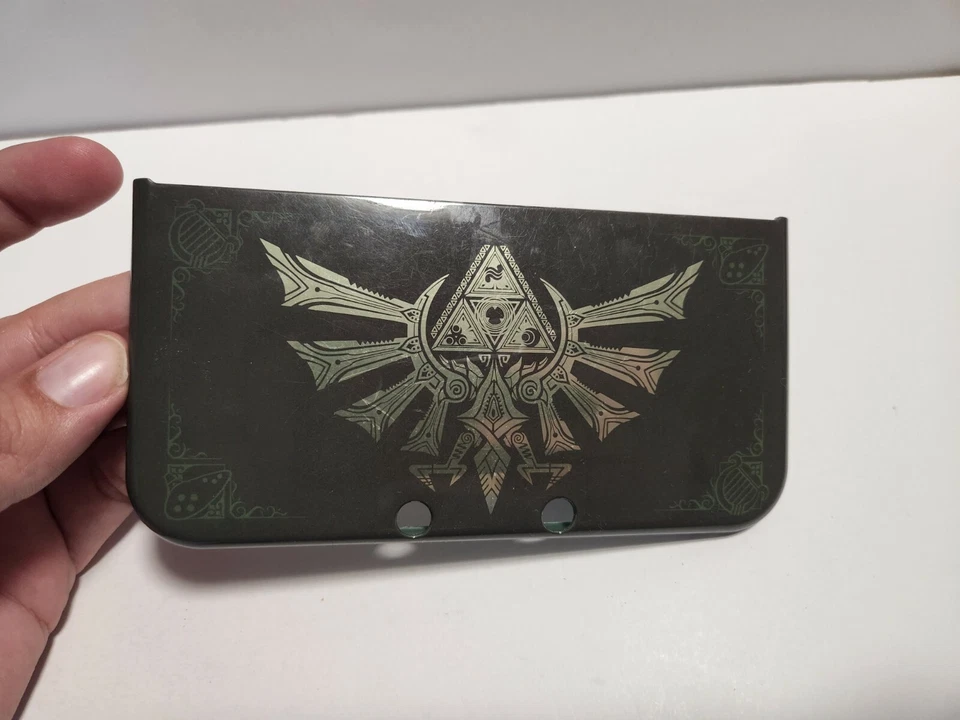 PDP Clip Armor for New Nintendo 3DS XL Legend Of Zelda Case Green Shell Case - Image 3 of 4