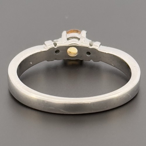 9ct White Gold Citrine & Diamond Solitaire Cluster Ring Size K 1/2 Hallmarked - Picture 4 of 10