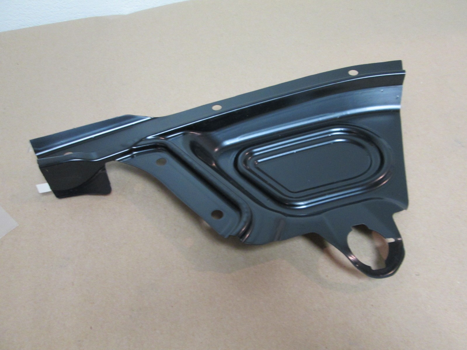 Maserati Gran Turismo - RH Roof / Top Cover Guard  #  900028061