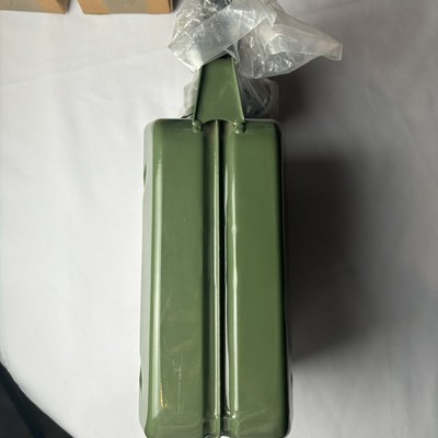 Supreme Gas Can 5L Jerry Can Green New Gas Tank Storage Wavian  